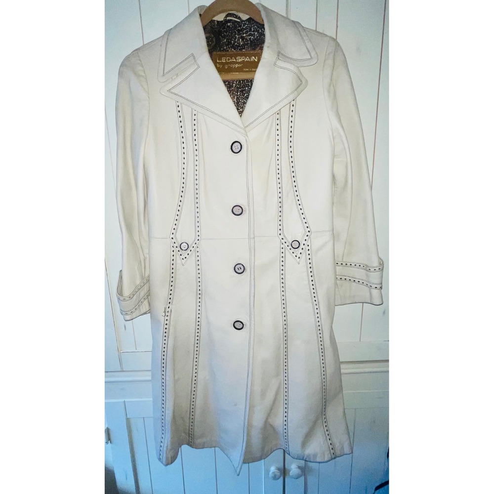 LedaSpain by Gropper VTG 70's Leather Trench Coat Cream Detailed Perforated Boho